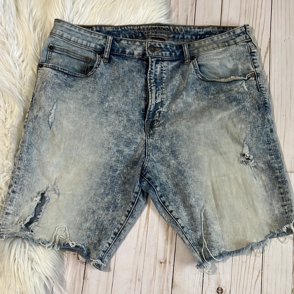 American Eagle shorts Size 38